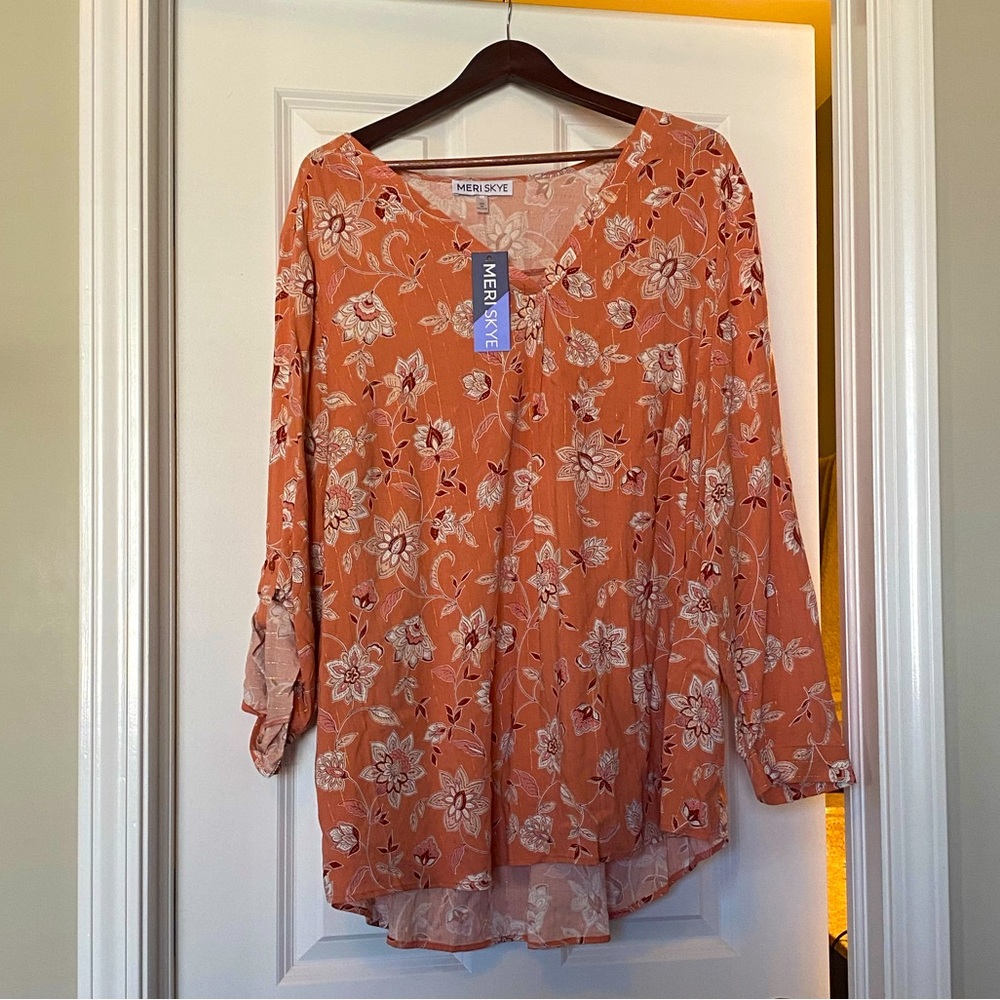 NWT. Meri Skye peach v-neck button-up blouse. Size 3x